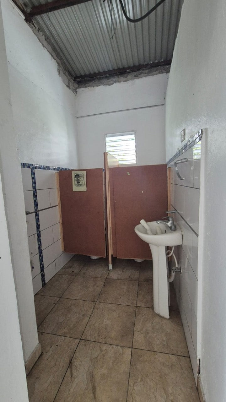 Alquilo local comercial Bella Vista