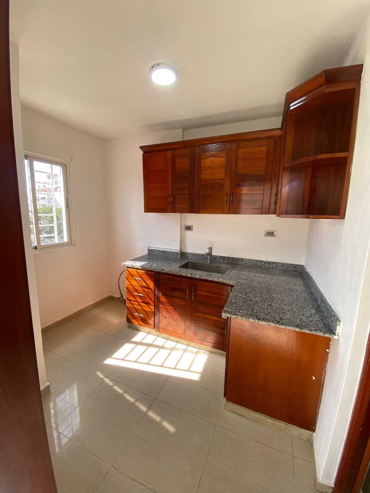 Se vende apartamento de 2 habitaciones en Evaristo Morales