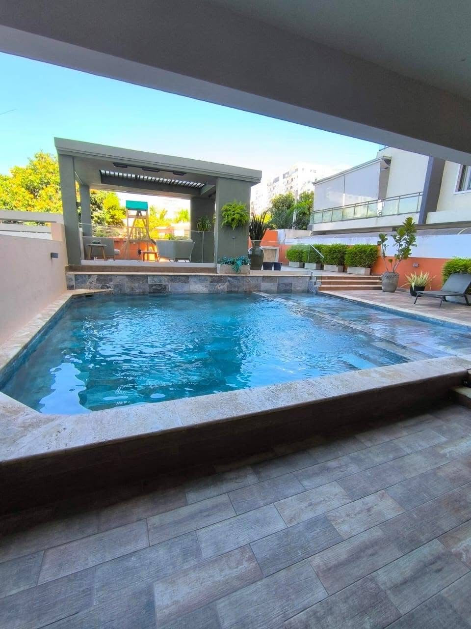 Apartamento en venta en los Cacicazgos – 299.45 m²