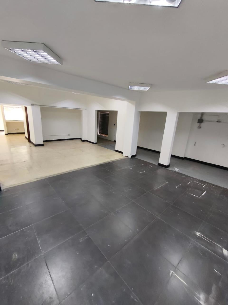 Alquilo Local Comercial en Naco