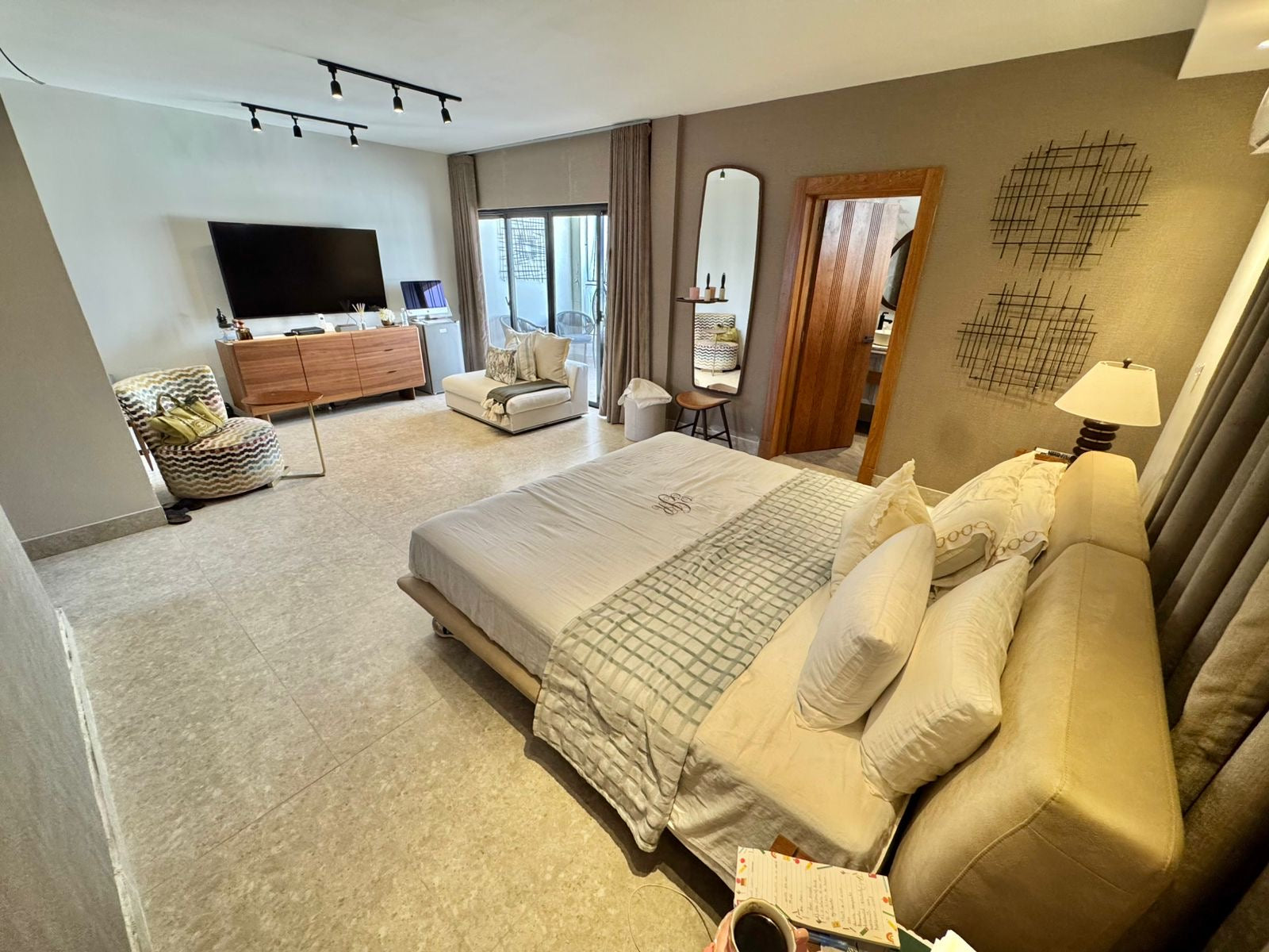 Espectacular Penthouse de 4 Habitaciones con Vista al Mar Urbanización Real