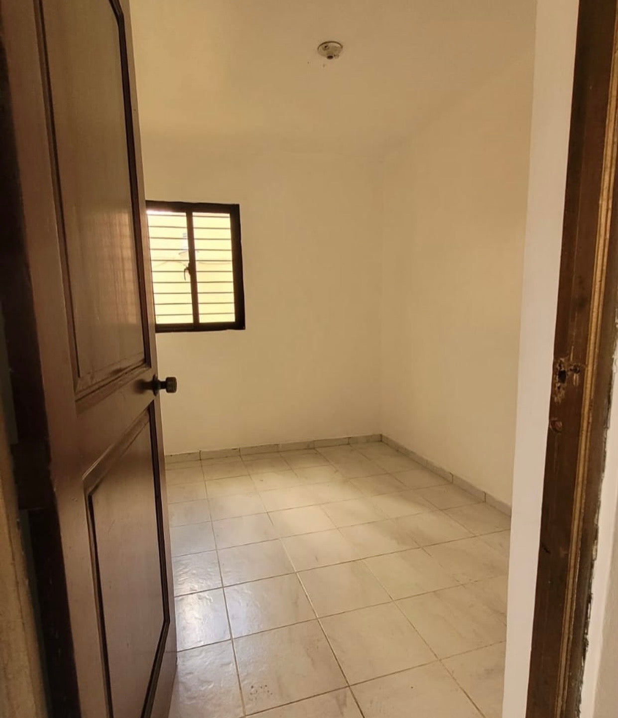 Alquilo apartamento En La Esperilla