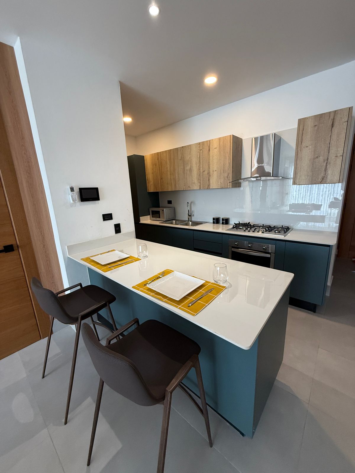 Alquilo Apartamento Amueblado – Urbanización Real