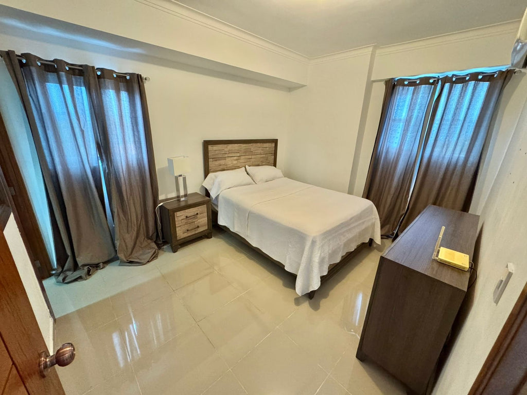 Alquilo apartamento nuevo en Renacimiento