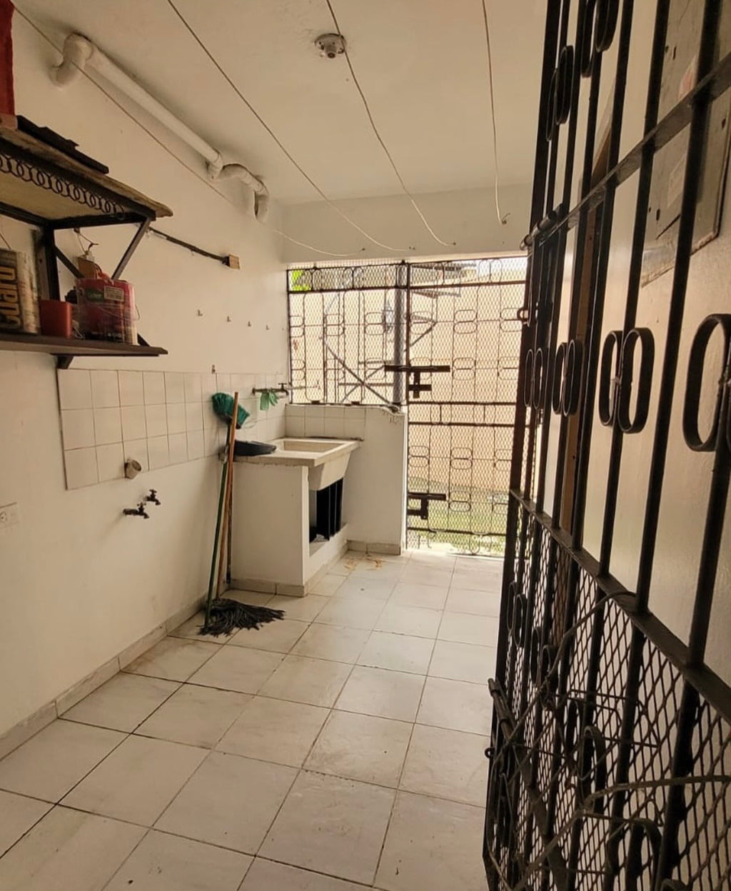 Alquilo apartamento En La Esperilla