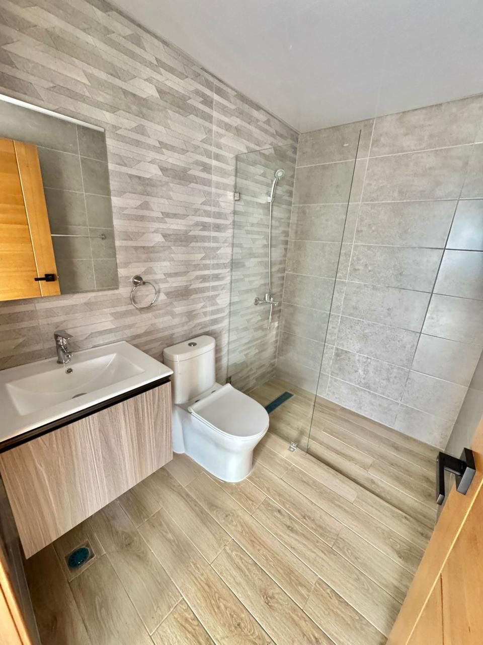 Penthouse Nuevo en Venta
LOS PRADOS