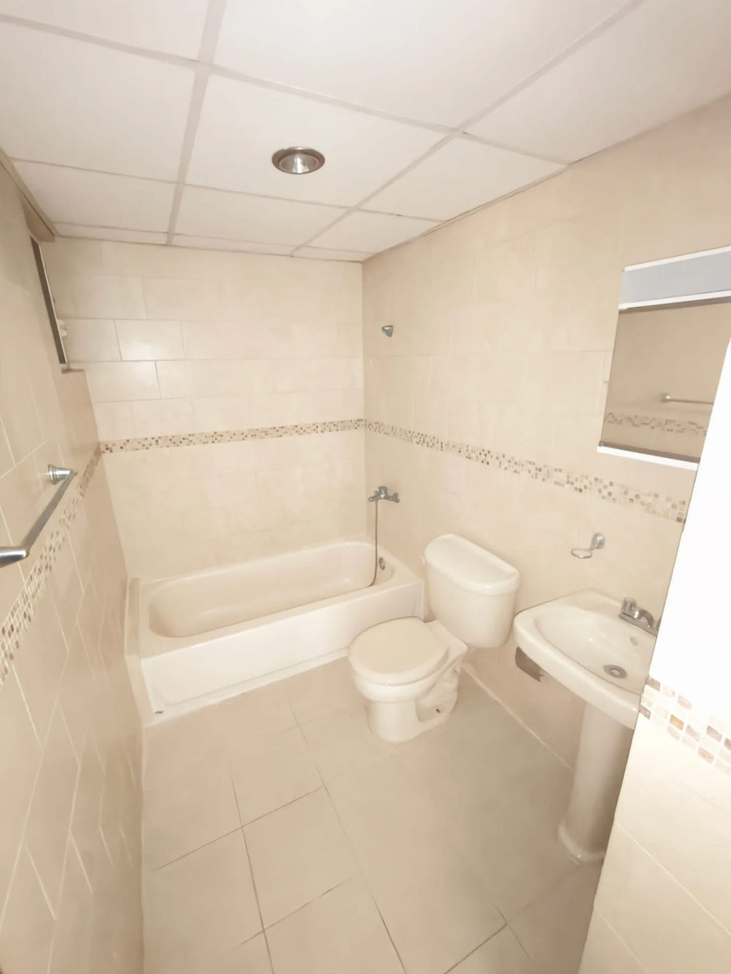 Vendo apartamento 
Santo Domingo Este 
Residencial Villa Eloisa