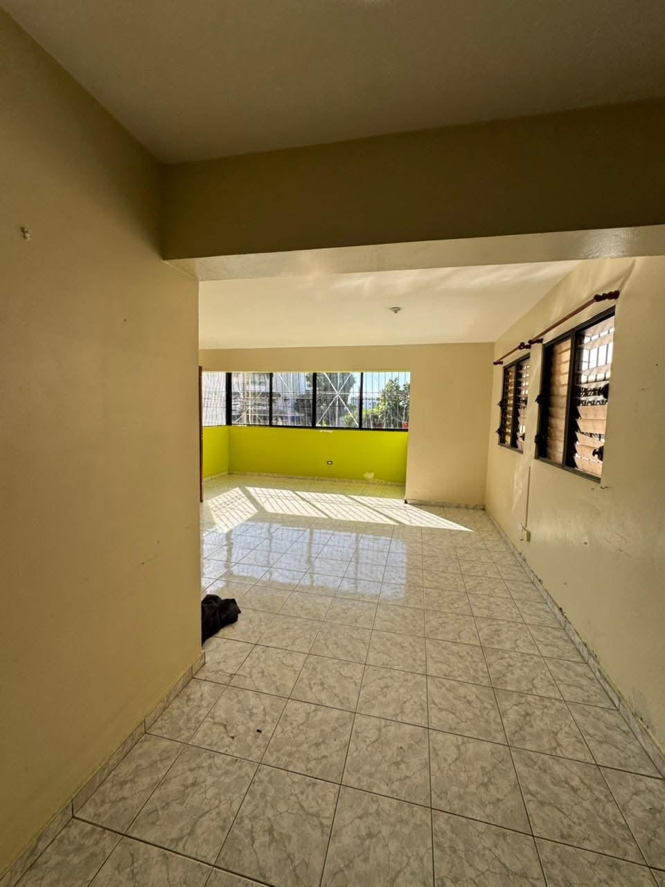VENDO APARTAMENTO 
SECTOR LAS ACACIAS