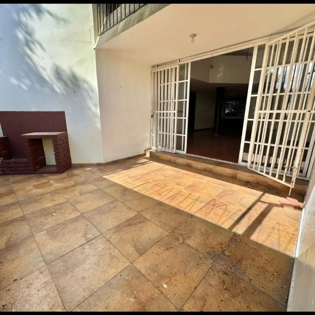 Vendo Casa Sector El Pedregal Km 11 
Av. Independencia Carretera Sánchez