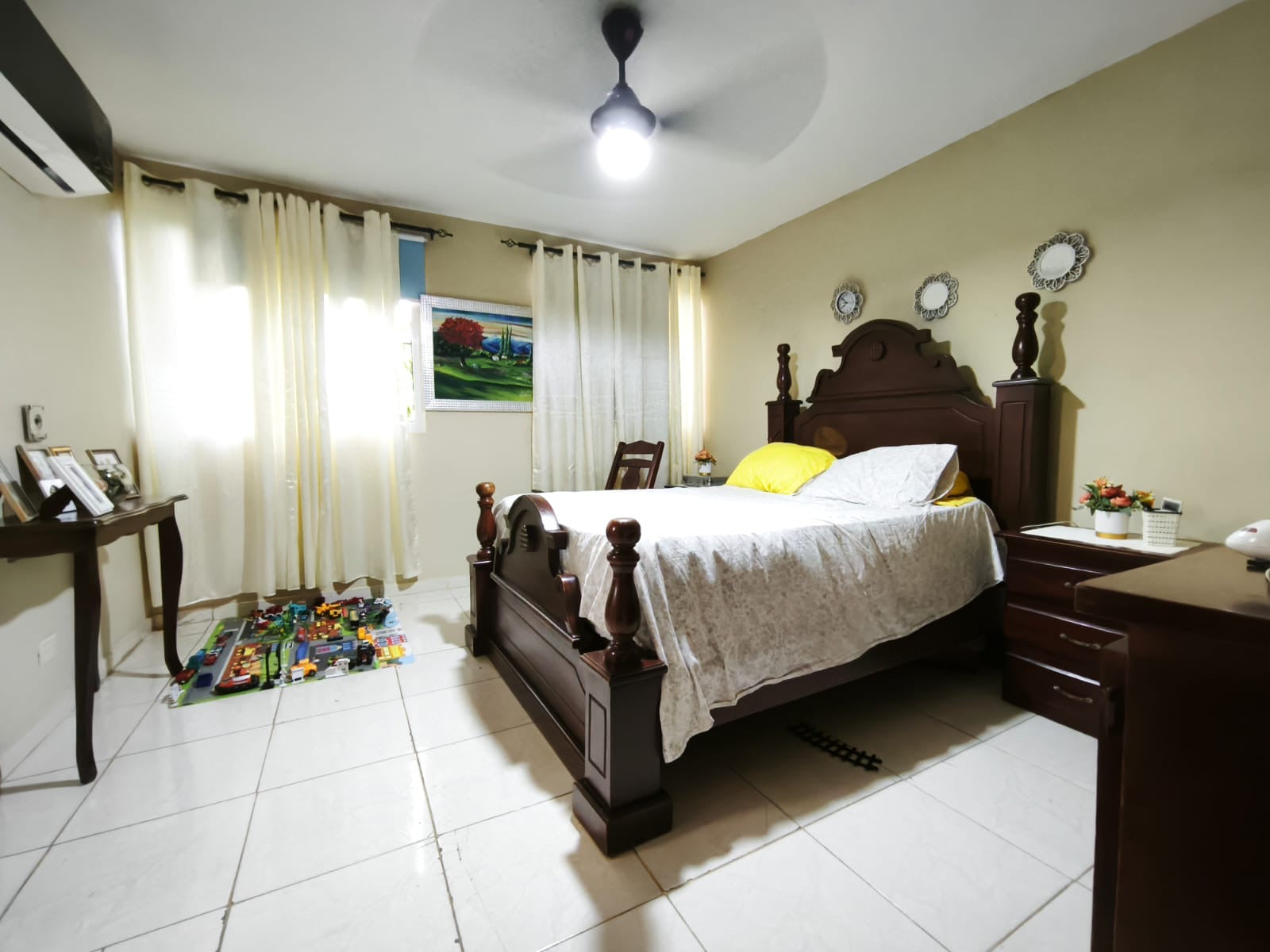 Vendo Casa Sector Invi 30 de Mayo frente al Mar