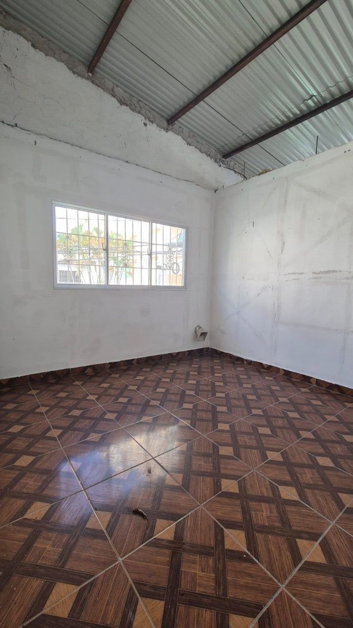 Alquilo local comercial Bella Vista