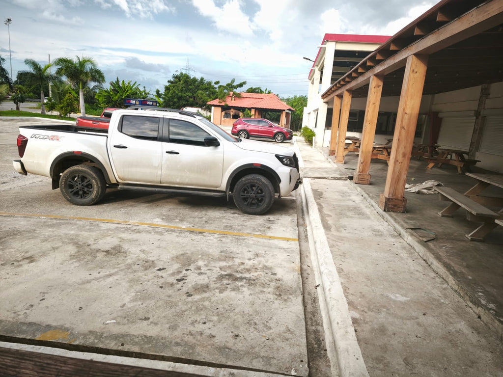 VENDO PARADOR AUTOPISTA DEL ESTE