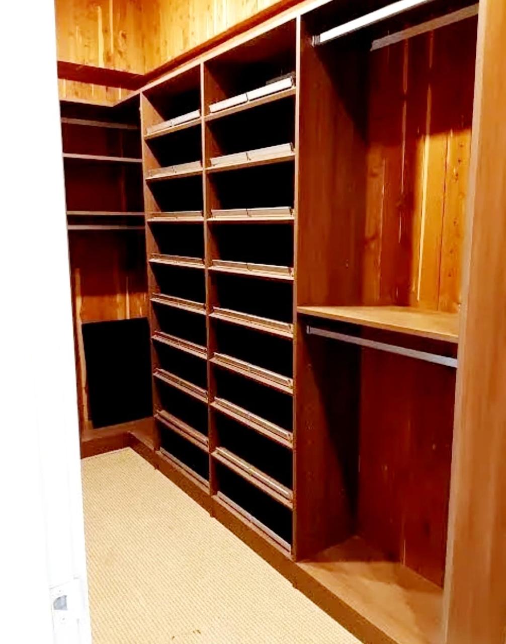 Alquilo apartamento en la Av. Anacaona