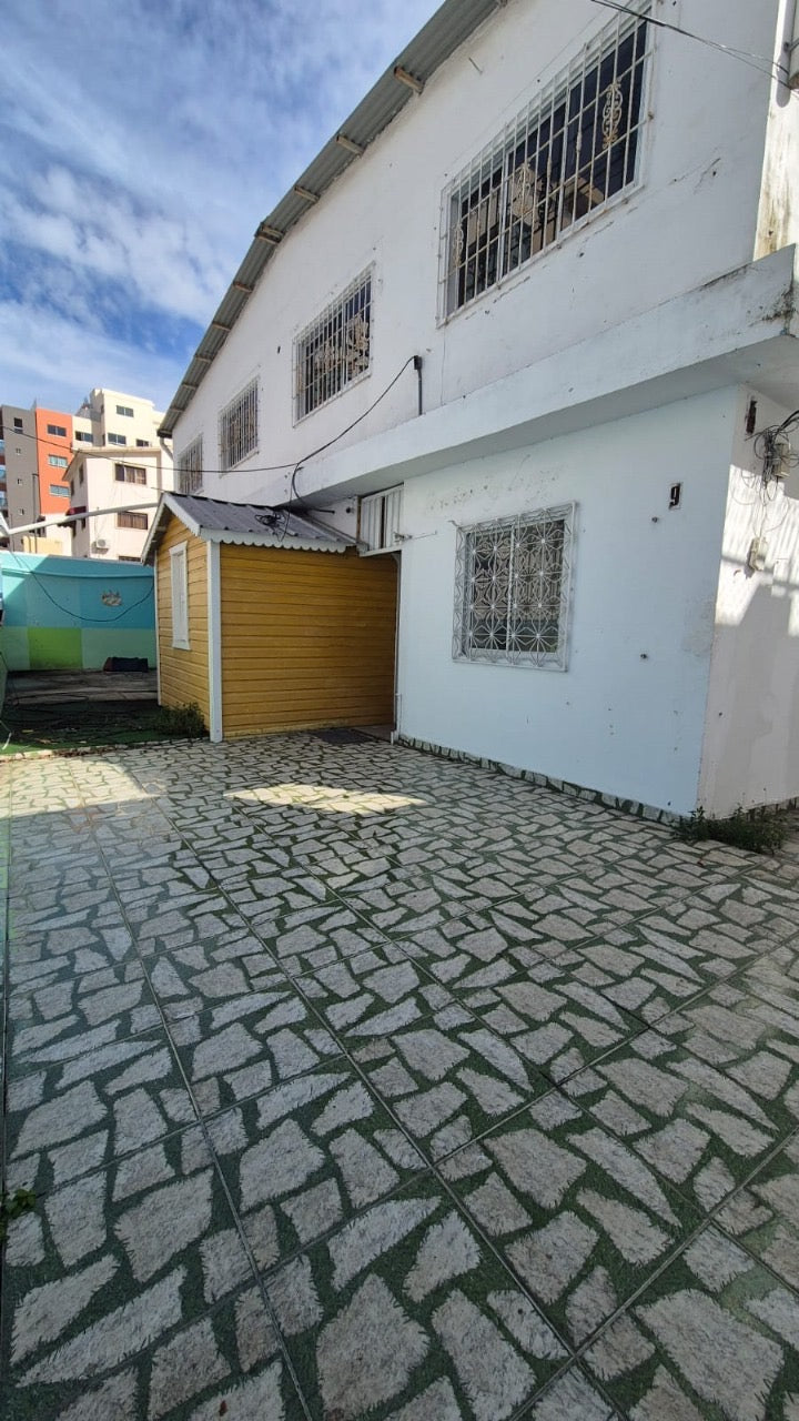 Alquilo local comercial Bella Vista