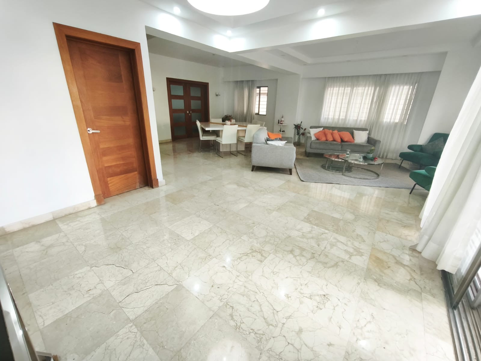VENDO EN NACO 
2da con terraza