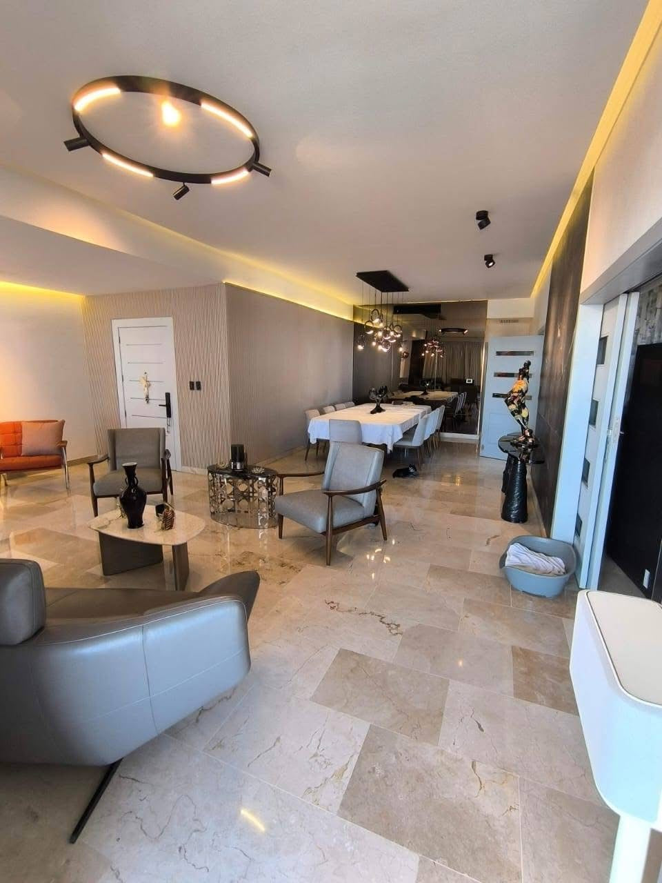 Apartamento en venta en los Cacicazgos – 299.45 m²