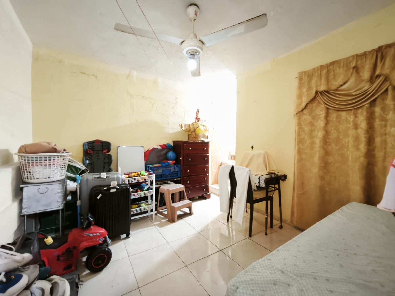 Vendo Casa Sector Invi 30 de Mayo frente al Mar