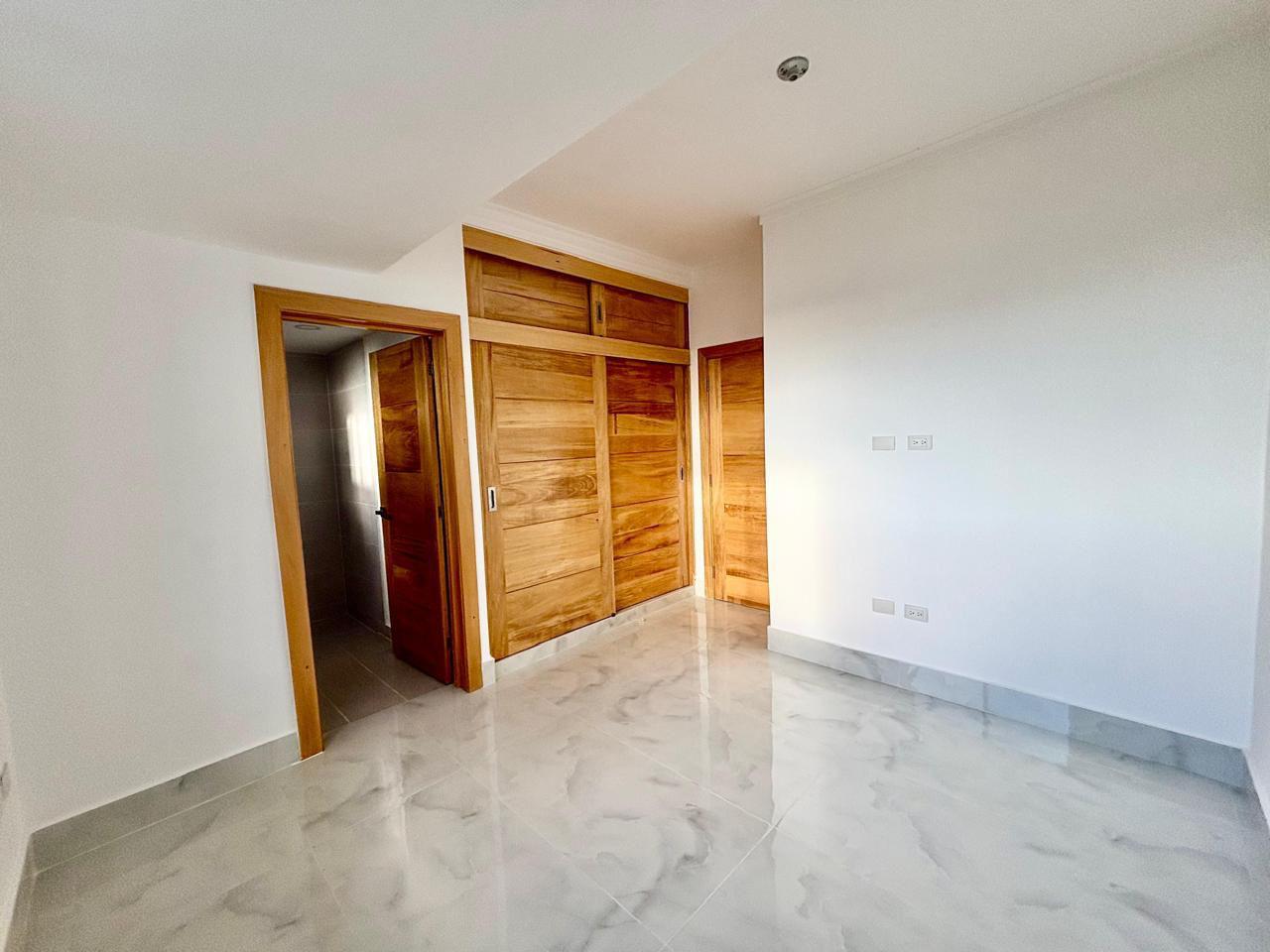 Alquiler de Apartamento nuevo a estrenar

📍 Urb. Real