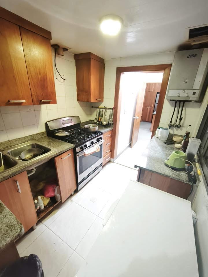 Vendo apartamento en Naco 2da con terraza con ubicación estratégica con salida Rápida a la próximo 27 de Febrero Av. Tiradentes