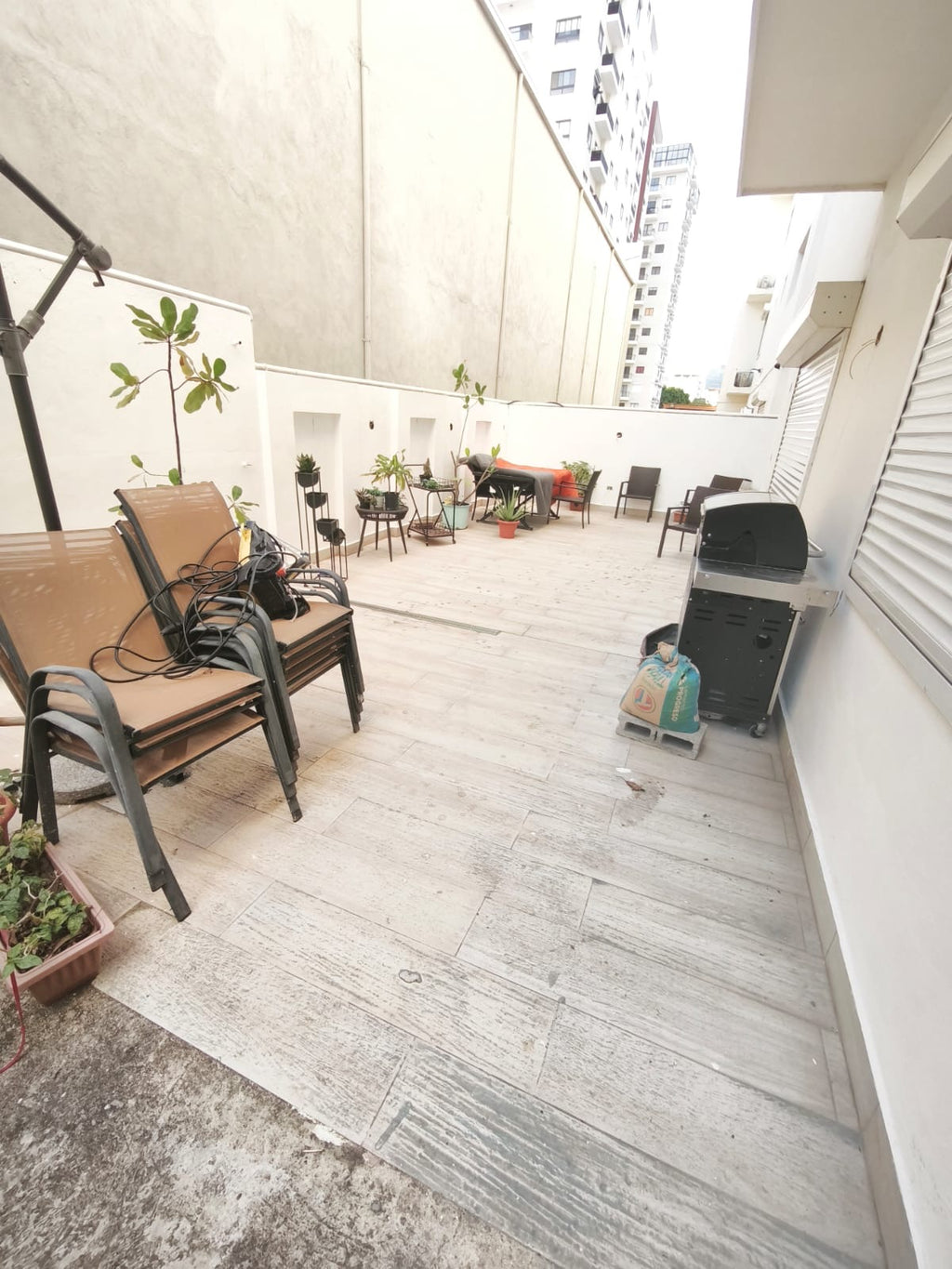 VENDO EN NACO 
2da con terraza