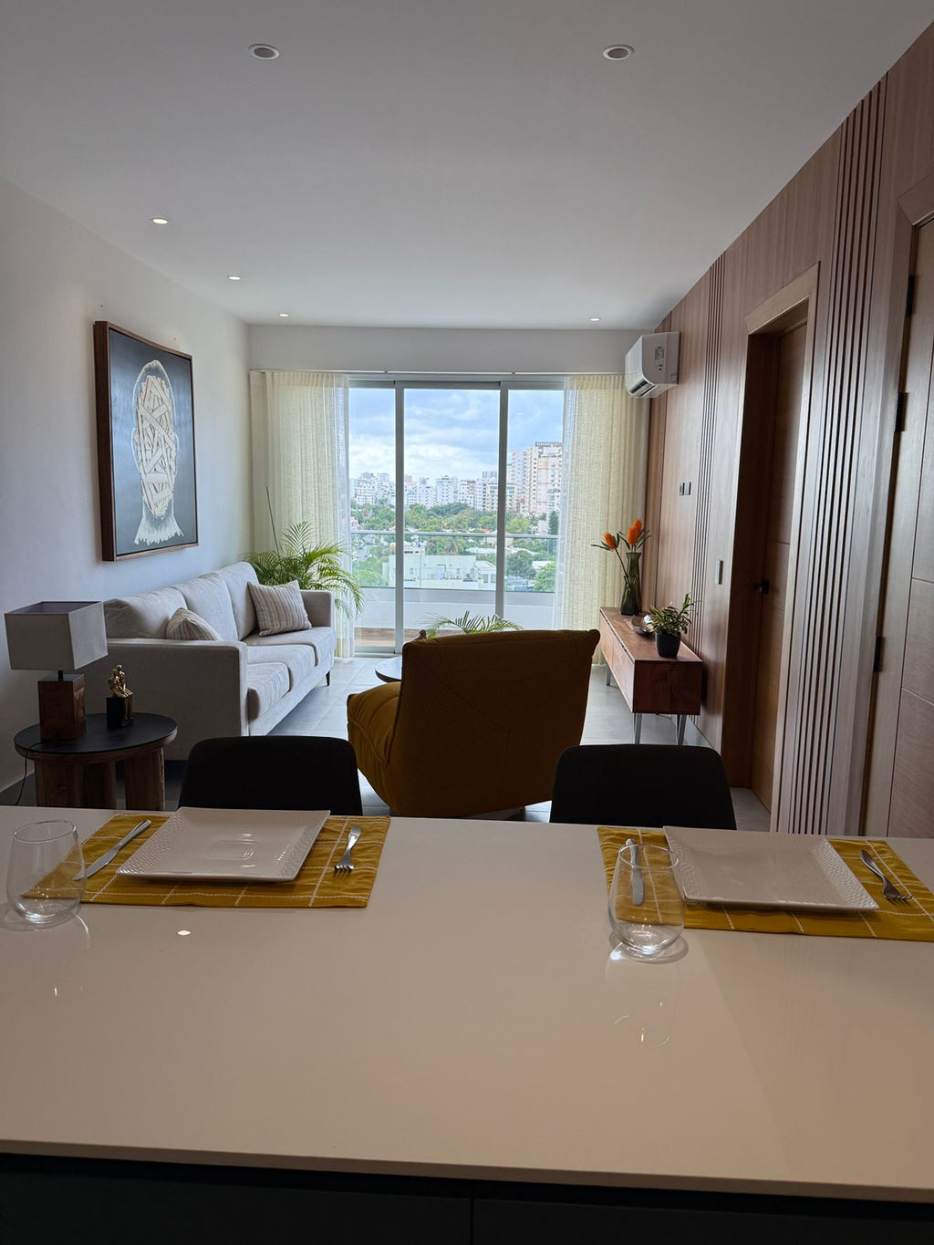 Alquilo Apartamento Amueblado – Urbanización Real