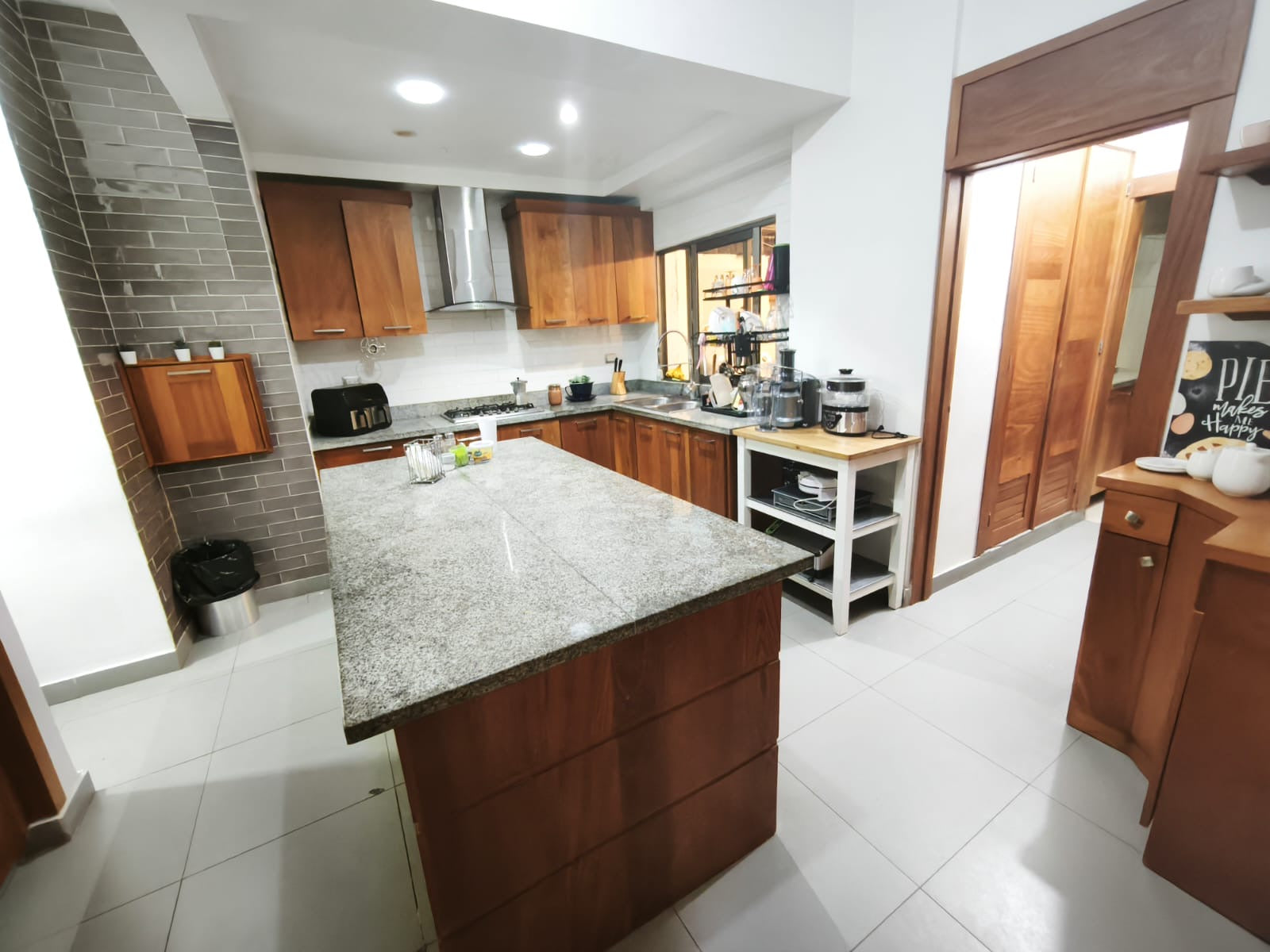 VENDO EN NACO 
2da con terraza