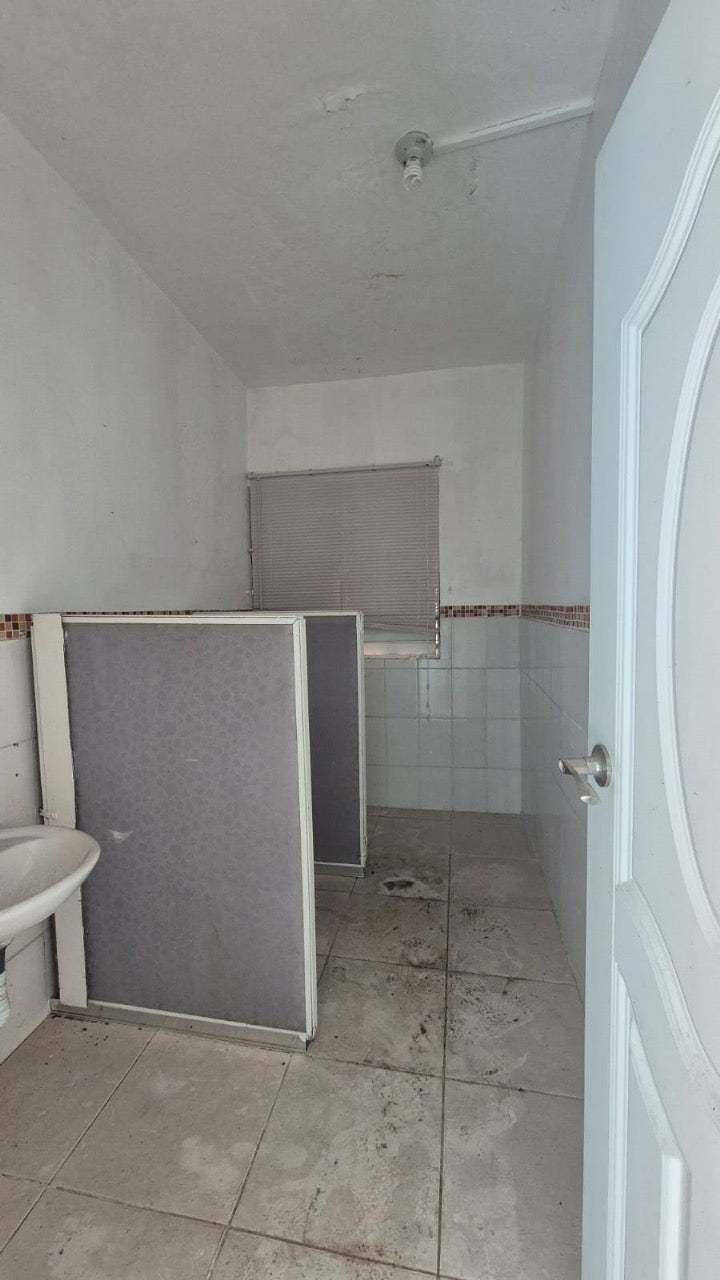 Alquilo local comercial Bella Vista