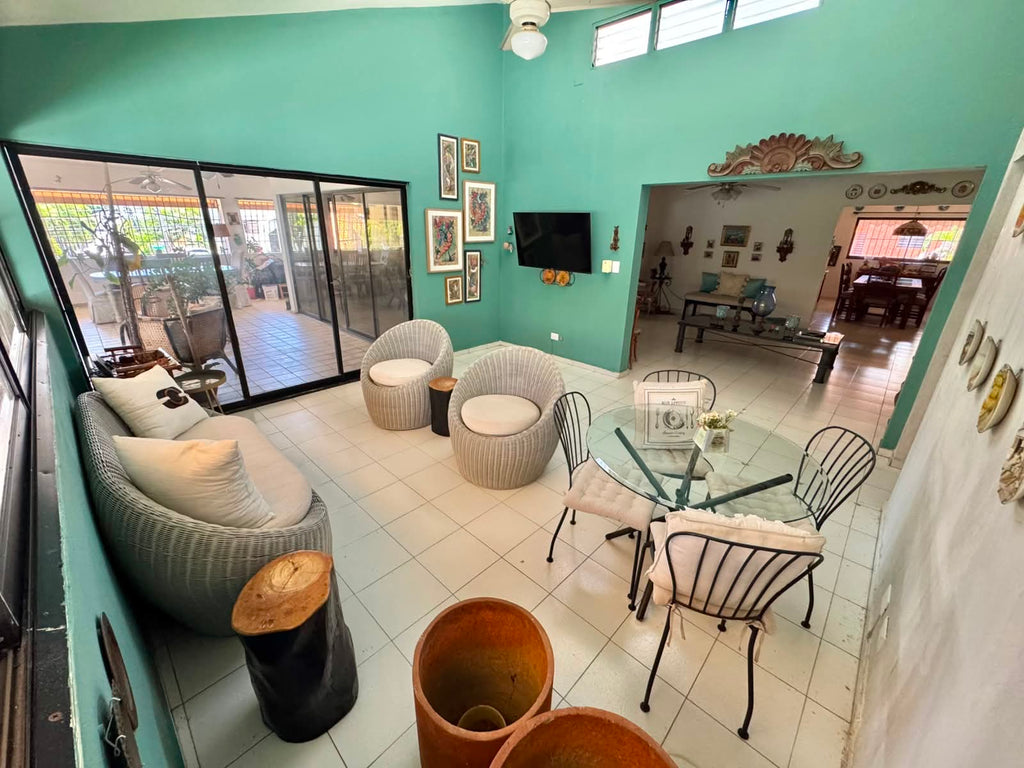 CASA EN VENTA EN LOS CACICAZGOS