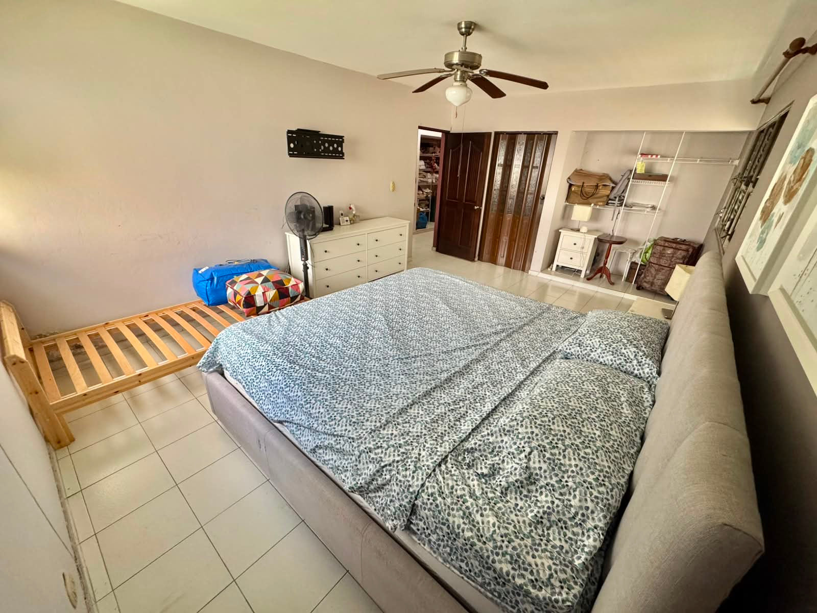 CASA EN VENTA EN LOS CACICAZGOS