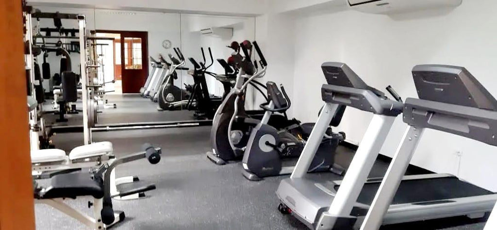 Alquilo apartamento en la Av. Anacaona