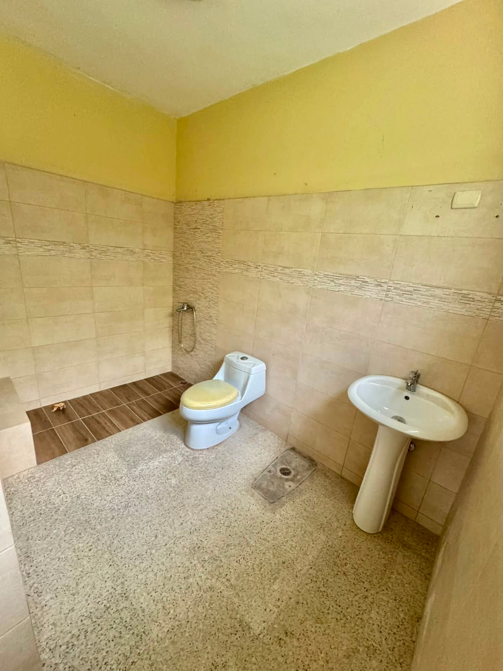 CASA EN VENTA EN LOS CACICAZGOS