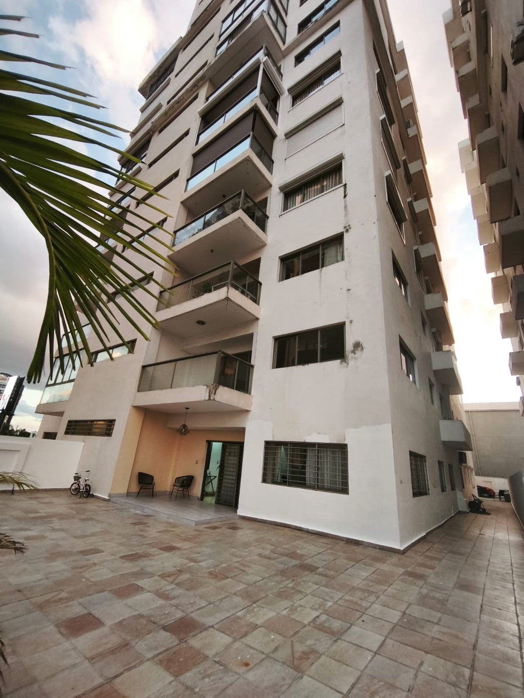 VENDO EN NACO 
2da con terraza