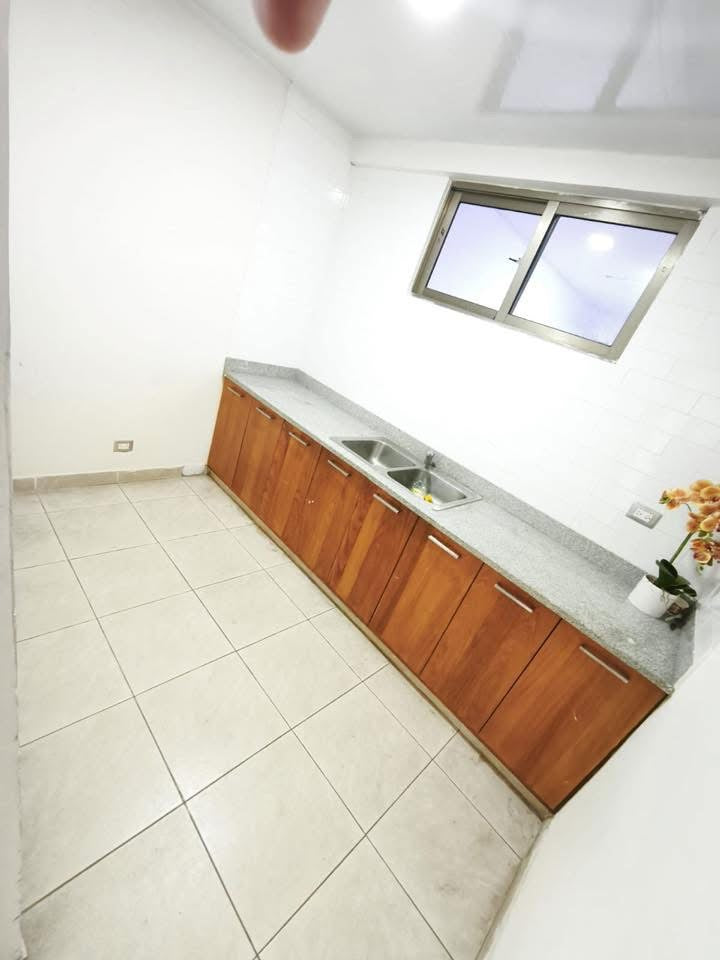 Vendo apartamento en Naco 2da con terraza con ubicación estratégica con salida Rápida a la próximo 27 de Febrero Av. Tiradentes