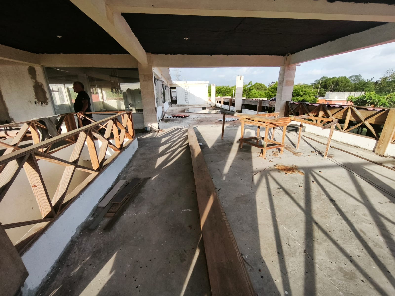 VENDO PARADOR AUTOPISTA DEL ESTE