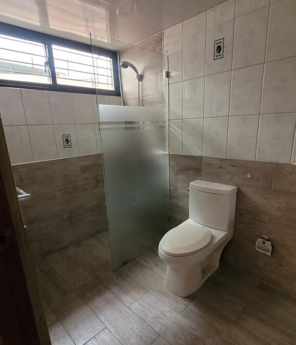 Alquilo apartamento En La Esperilla