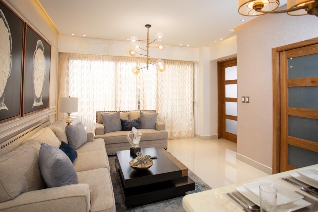 VENDO  APARTAMENTO
ENSANCHE NACO