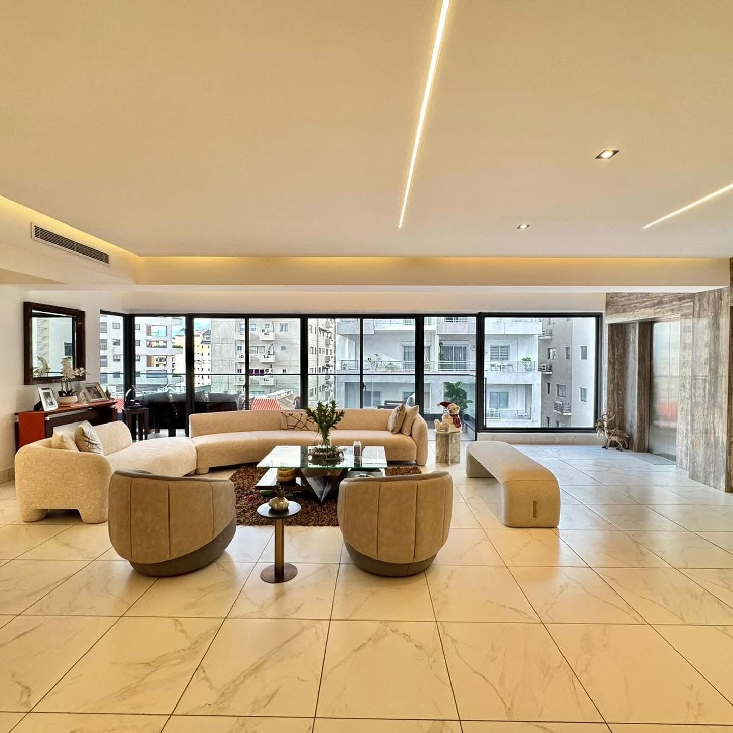 Apartamento en Venta y Alquiler Ens. Paraíso