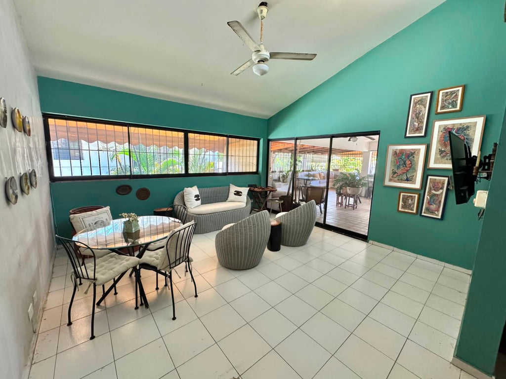CASA EN VENTA EN LOS CACICAZGOS