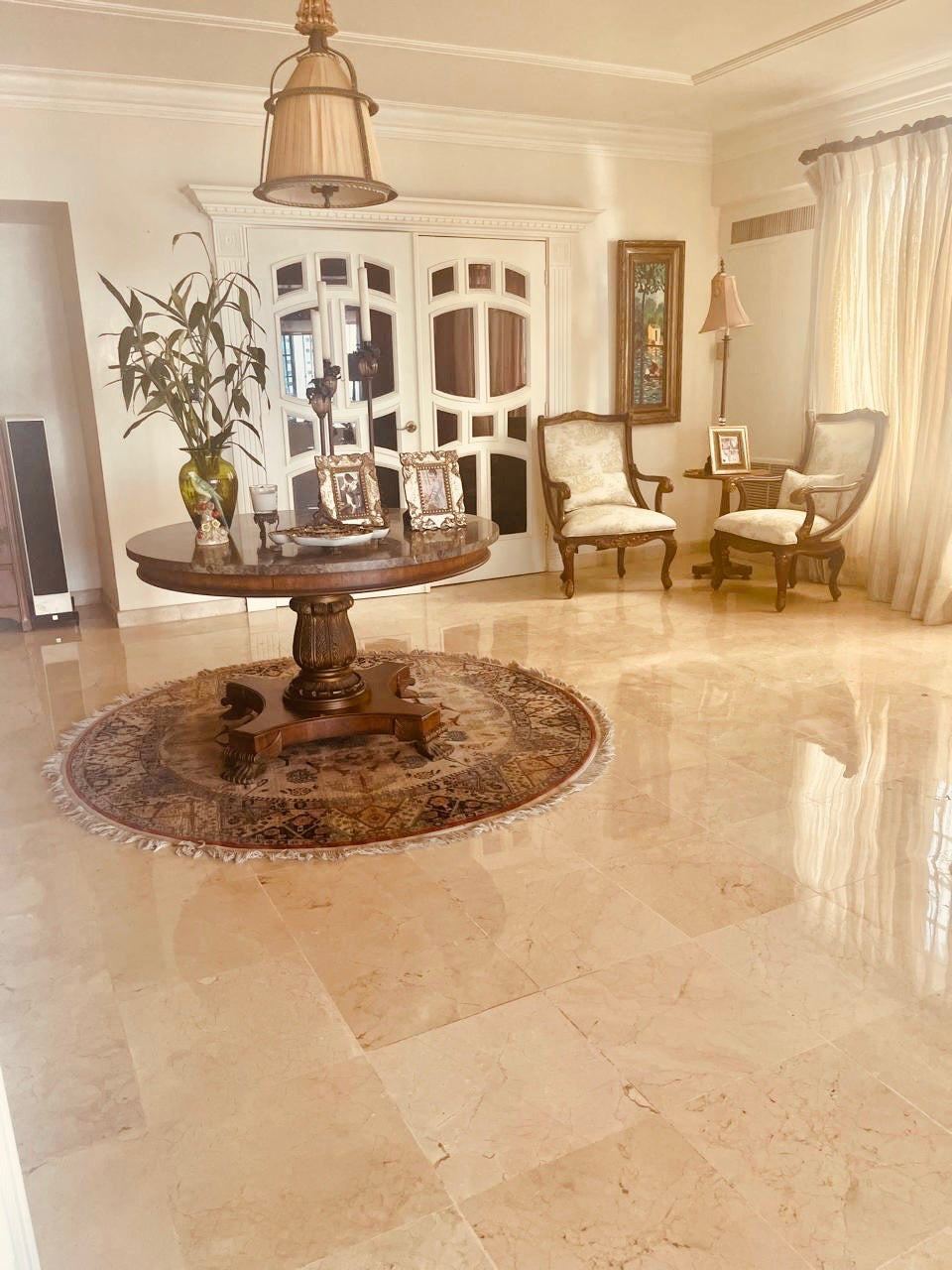 Vendo apartamento De Lujo Av Enriquillo- Vista al Mar