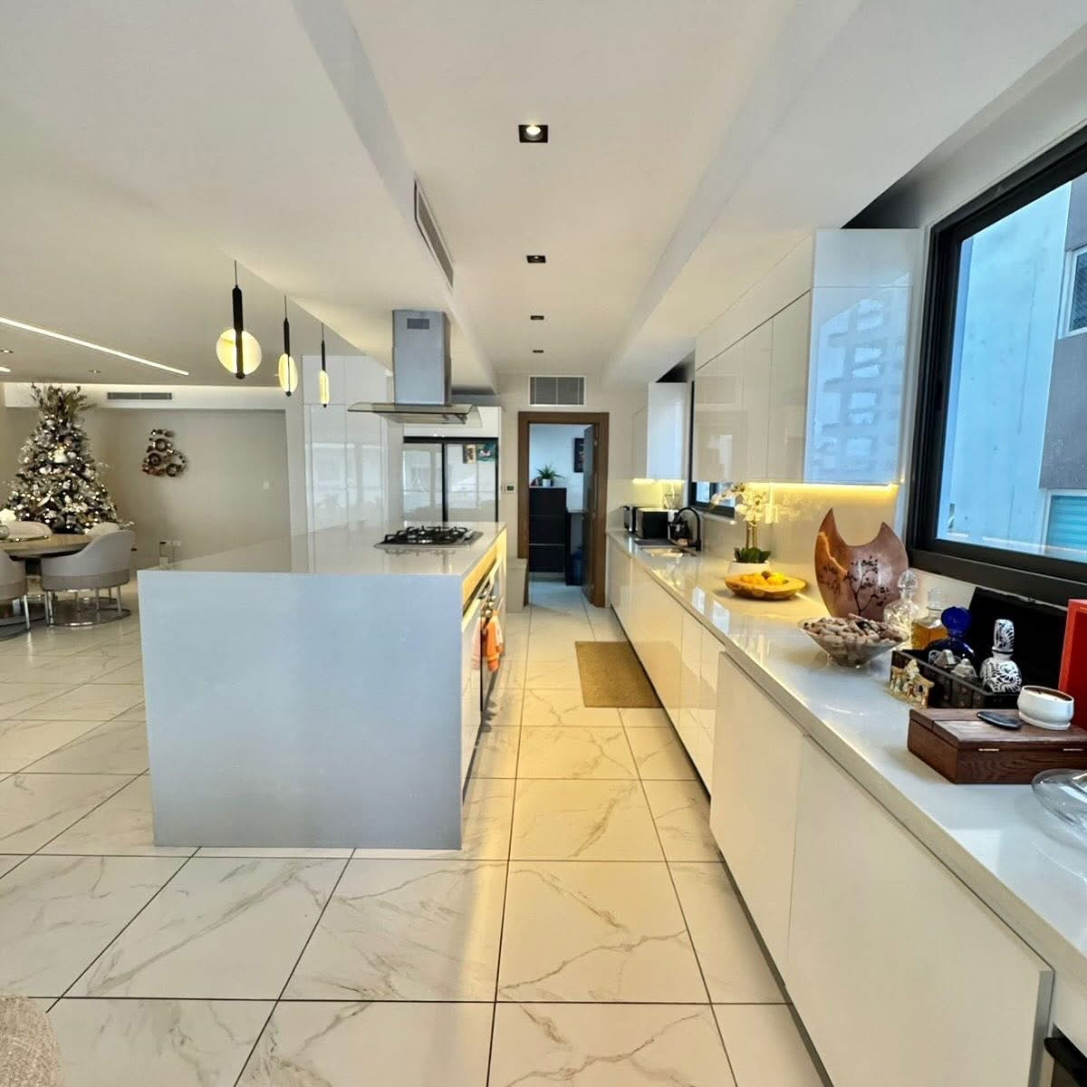 Apartamento en Venta y Alquiler Ens. Paraíso