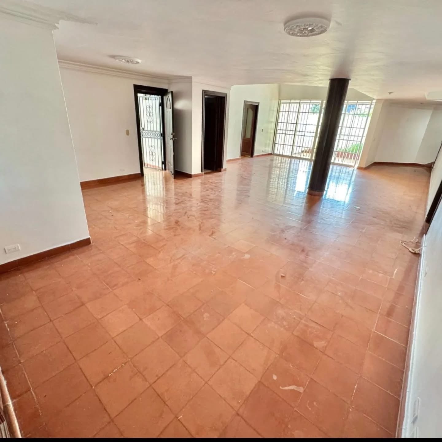 Vendo Casa Sector El Pedregal Km 11 
Av. Independencia Carretera Sánchez