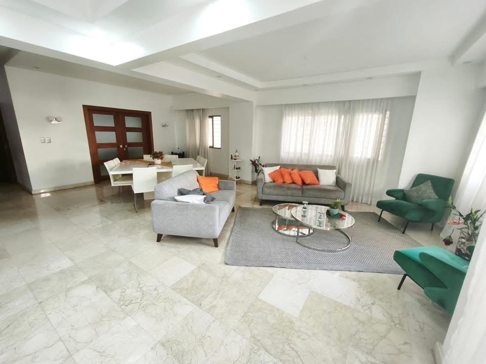 Vendo apartamento en Naco 2da con terraza con ubicación estratégica con salida Rápida a la próximo 27 de Febrero Av. Tiradentes