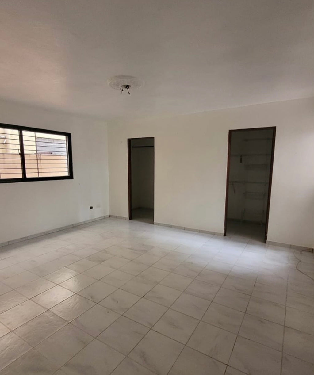 Alquilo apartamento En La Esperilla