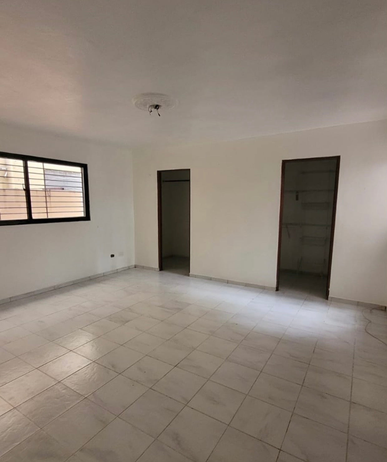 Alquilo apartamento En La Esperilla