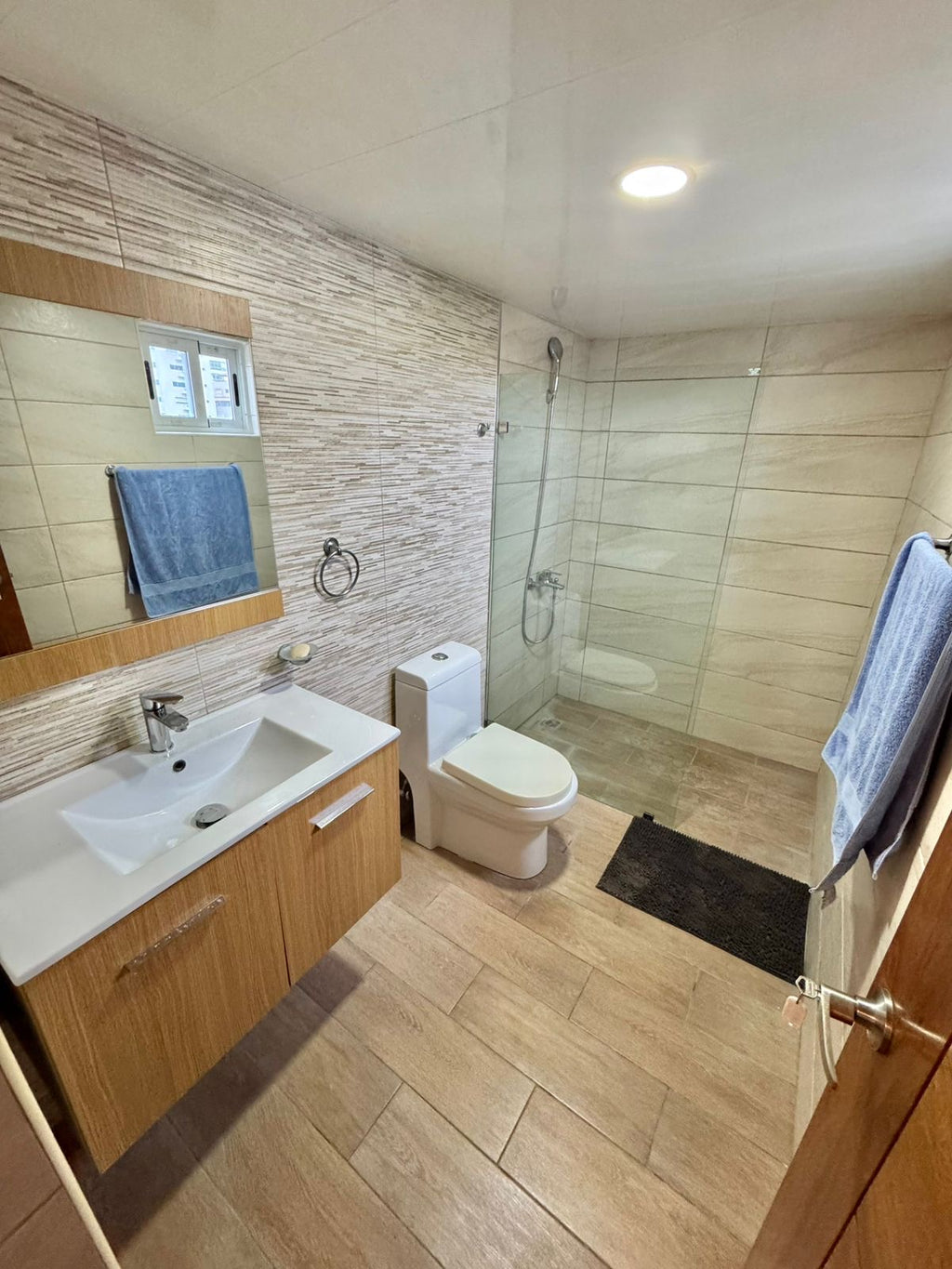 Alquilo apartamento nuevo en Renacimiento