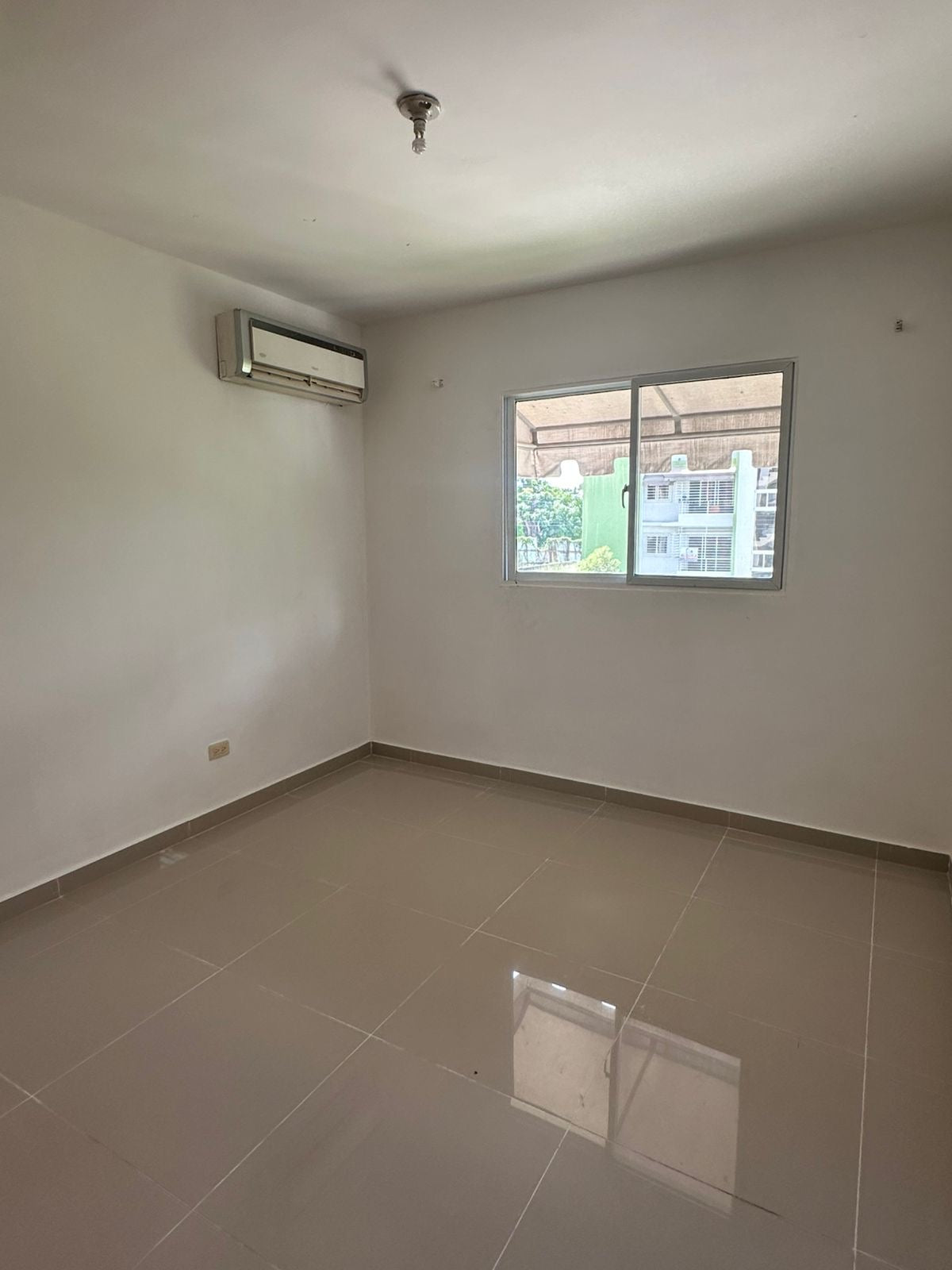 Vendo apartamento en Santo Dgo Oeste
Alameda