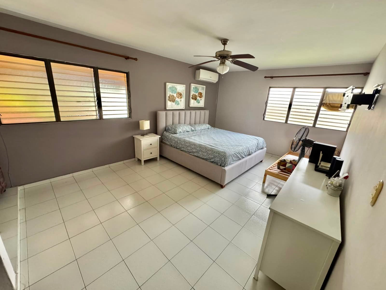 CASA EN VENTA EN LOS CACICAZGOS