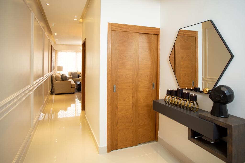 VENDO  APARTAMENTO
ENSANCHE NACO