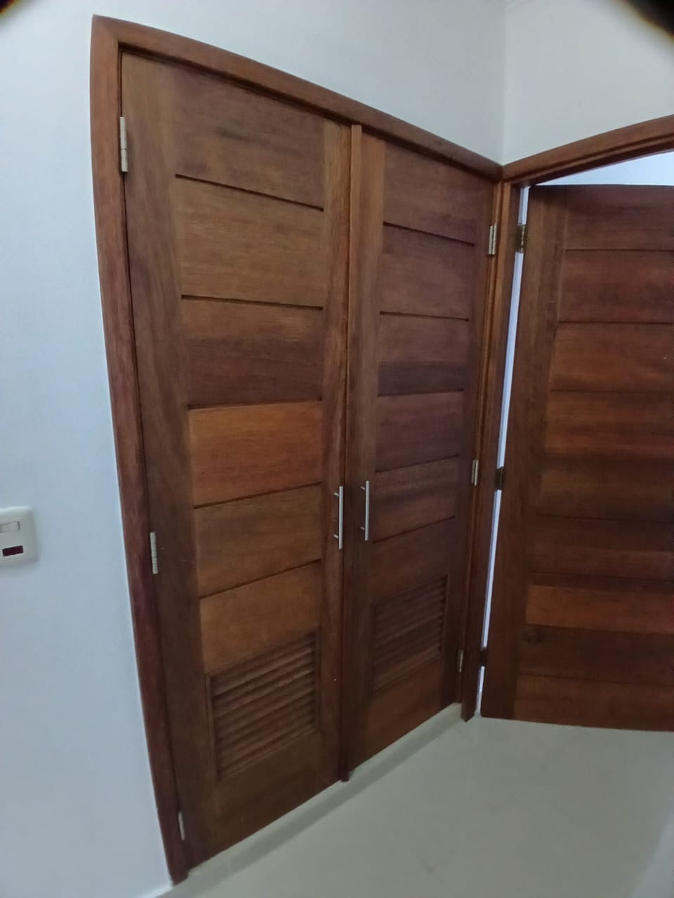 VENDO AMPLIO  APARTAMENTO EN PIANTINI