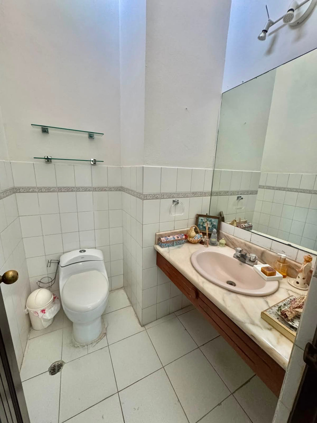 CASA EN VENTA EN LOS CACICAZGOS